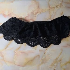 Strapless lace bralette